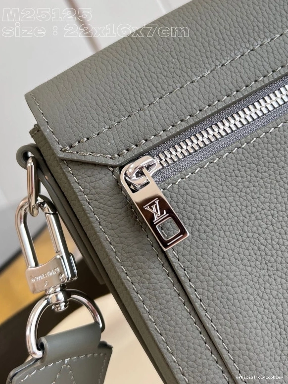 Official oldcobbler VUITTON Takeoff PM-22*16.5*7CM LOUIS Messenger 0716